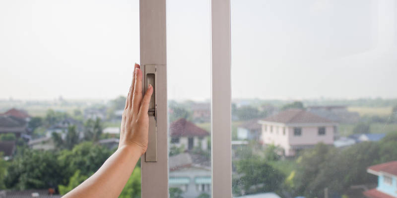 The Benefits of Three-Sectional Slider Windows